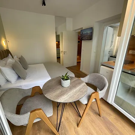 Apartment Nea Terrace